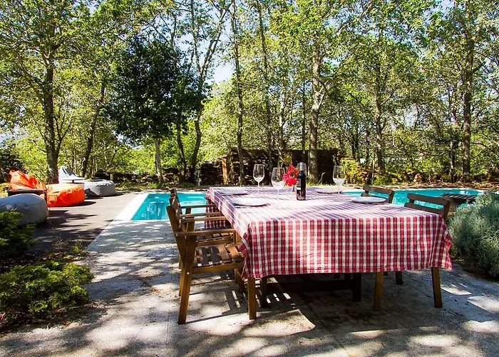 Liiiving In | Oak Tree Chill House קמיניה