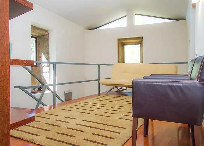 בית נופש Liiiving In | Oak Tree Chill House *