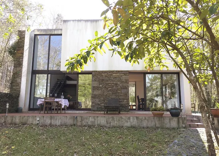 Liiiving In | Oak Tree Chill House קמיניה