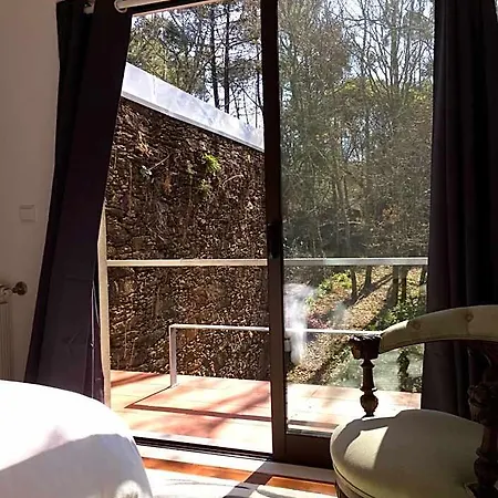 Feriehus Liiiving In | Oak Tree Chill House Caminha
