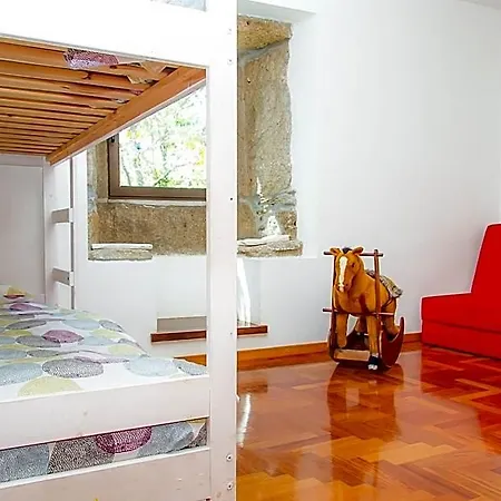 Liiiving In | Oak Tree Chill House Feriehus Caminha