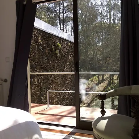 Liiiving In Caminha | Oak Tree Chill House